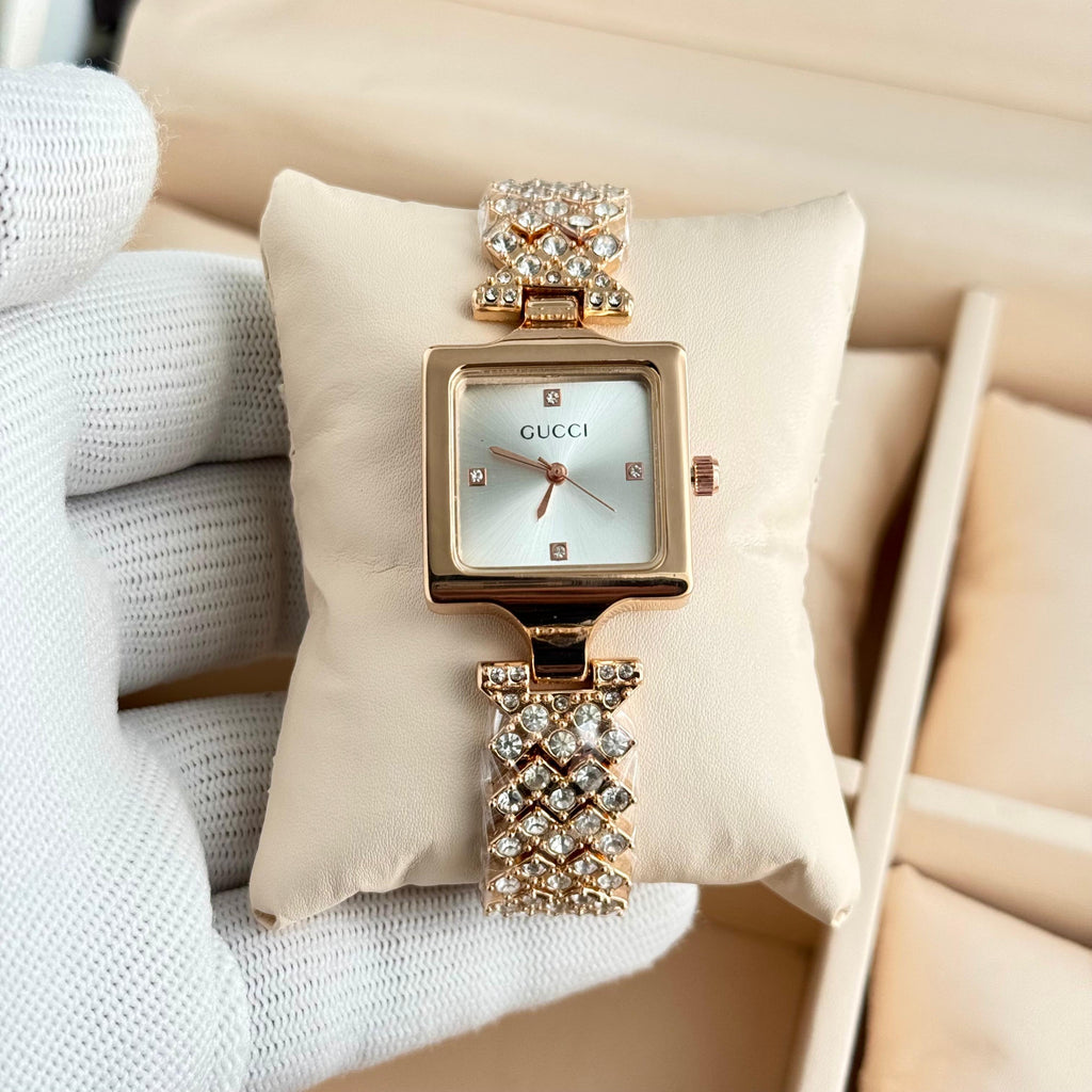Gucci Diamond Strap