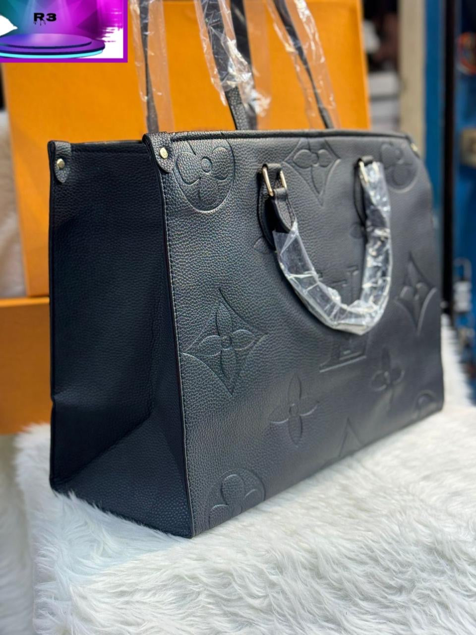 Louis Vuitton On The Go