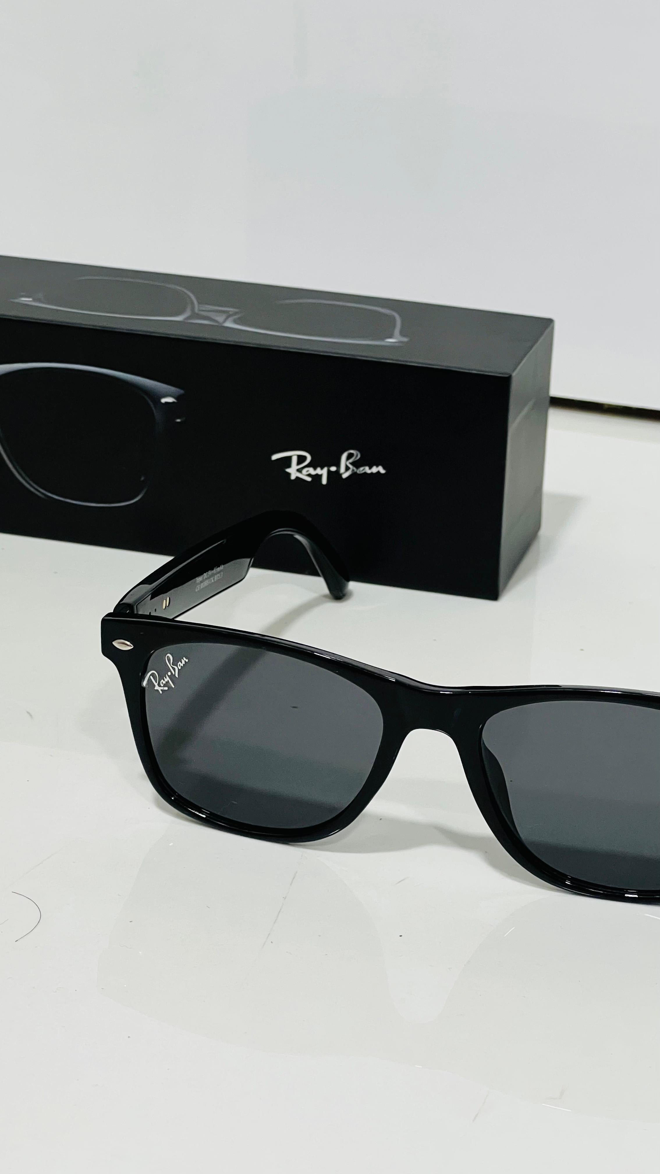 Rayban Smart Goggle