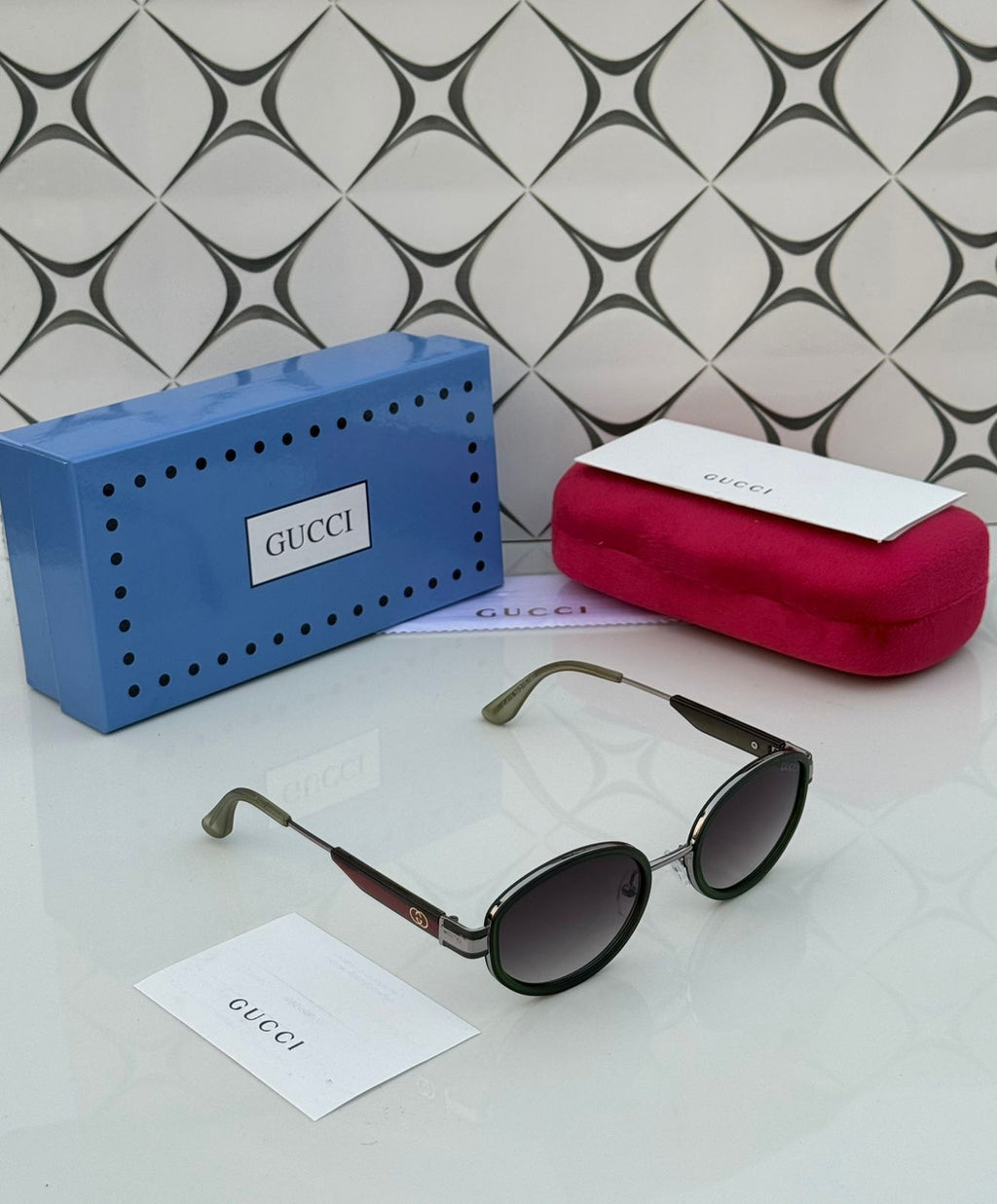 Gucci Unisex Sunglasses