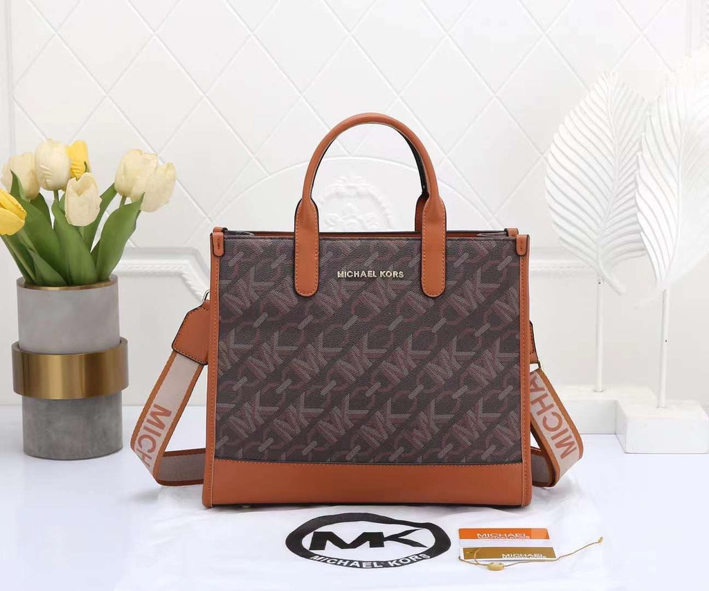 Michael Kors Tote