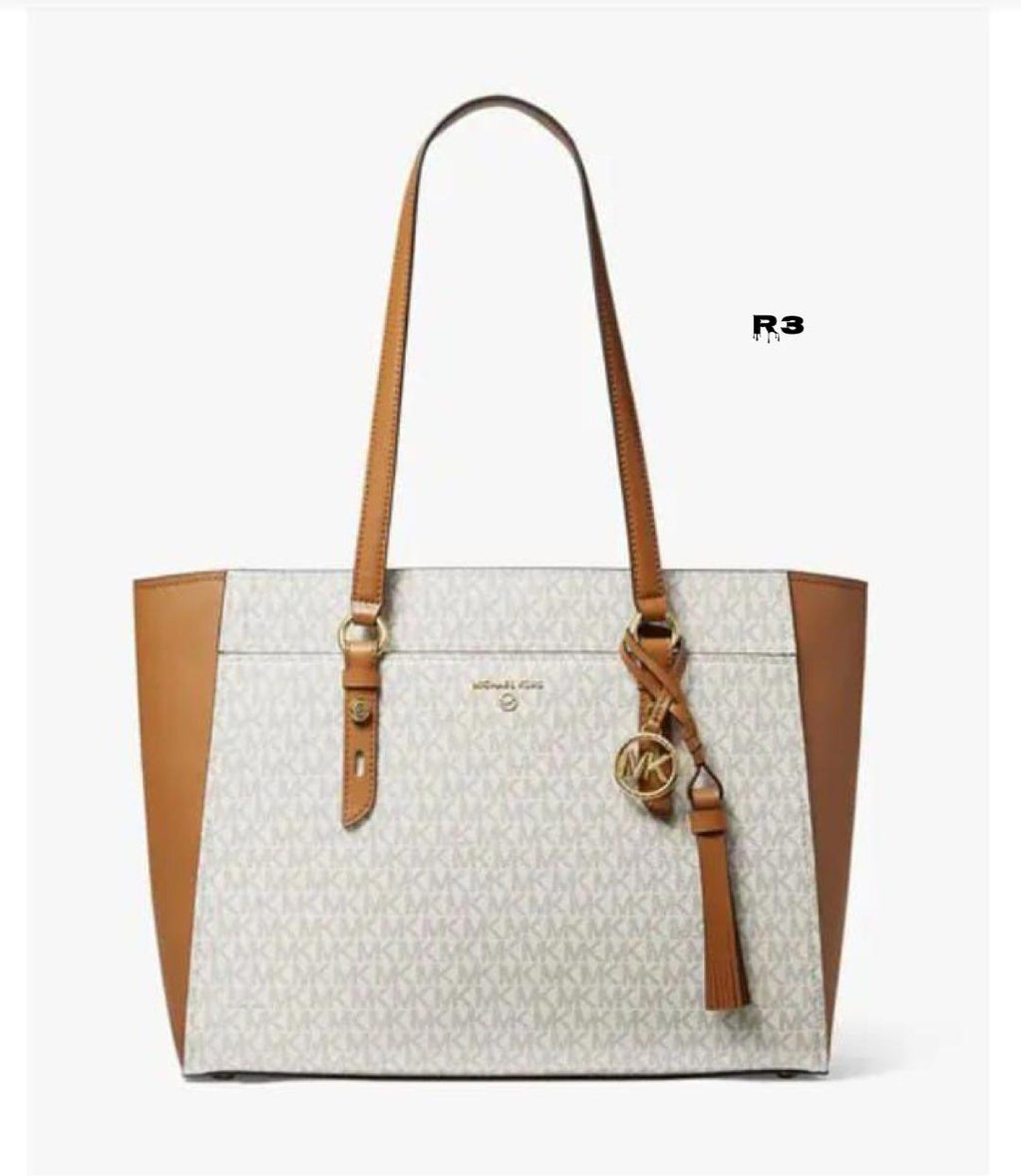 Michael Kors Voyager