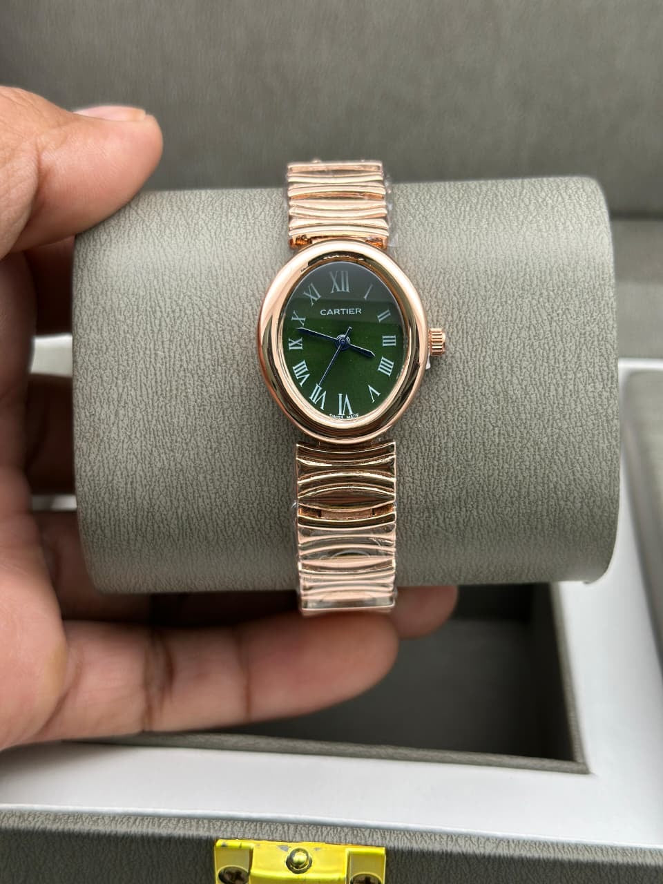 Cartier Timeless Oval Elegance