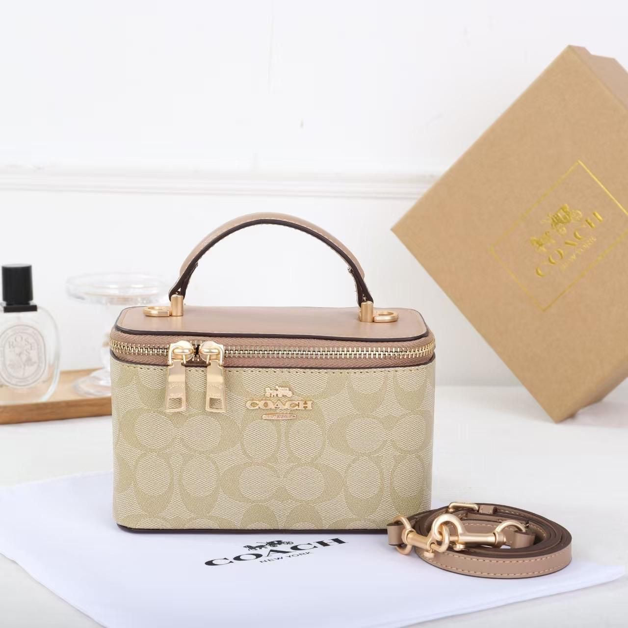 Coach Signature Vanity Case Bag