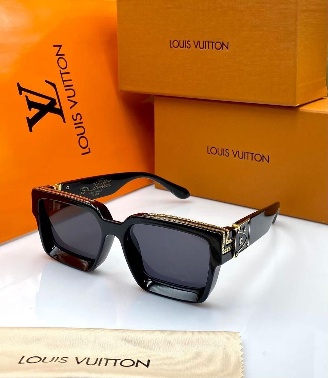 Louis Vuitton Unisex Sunglasses