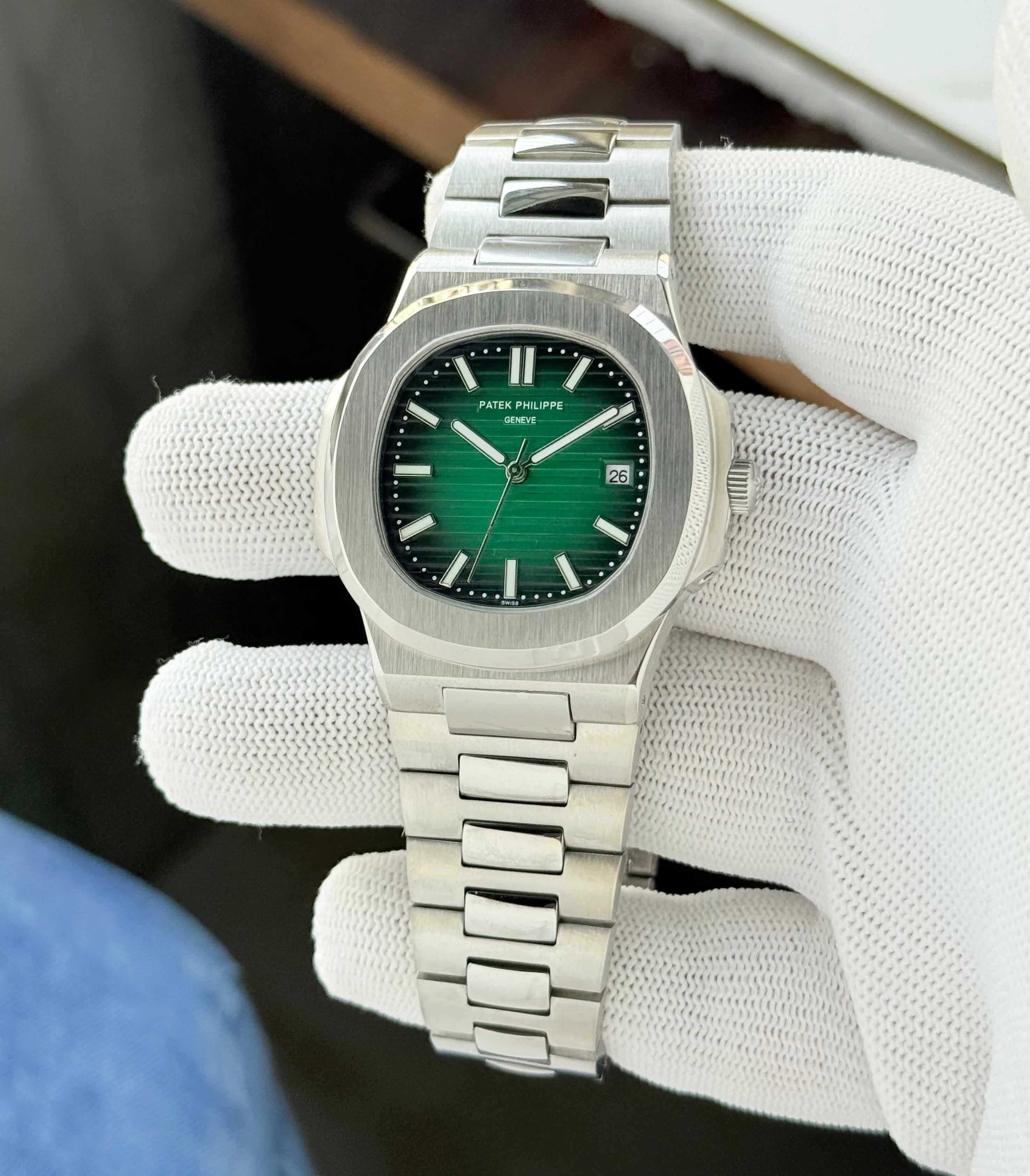Patek Philippe Nautilus Automatic