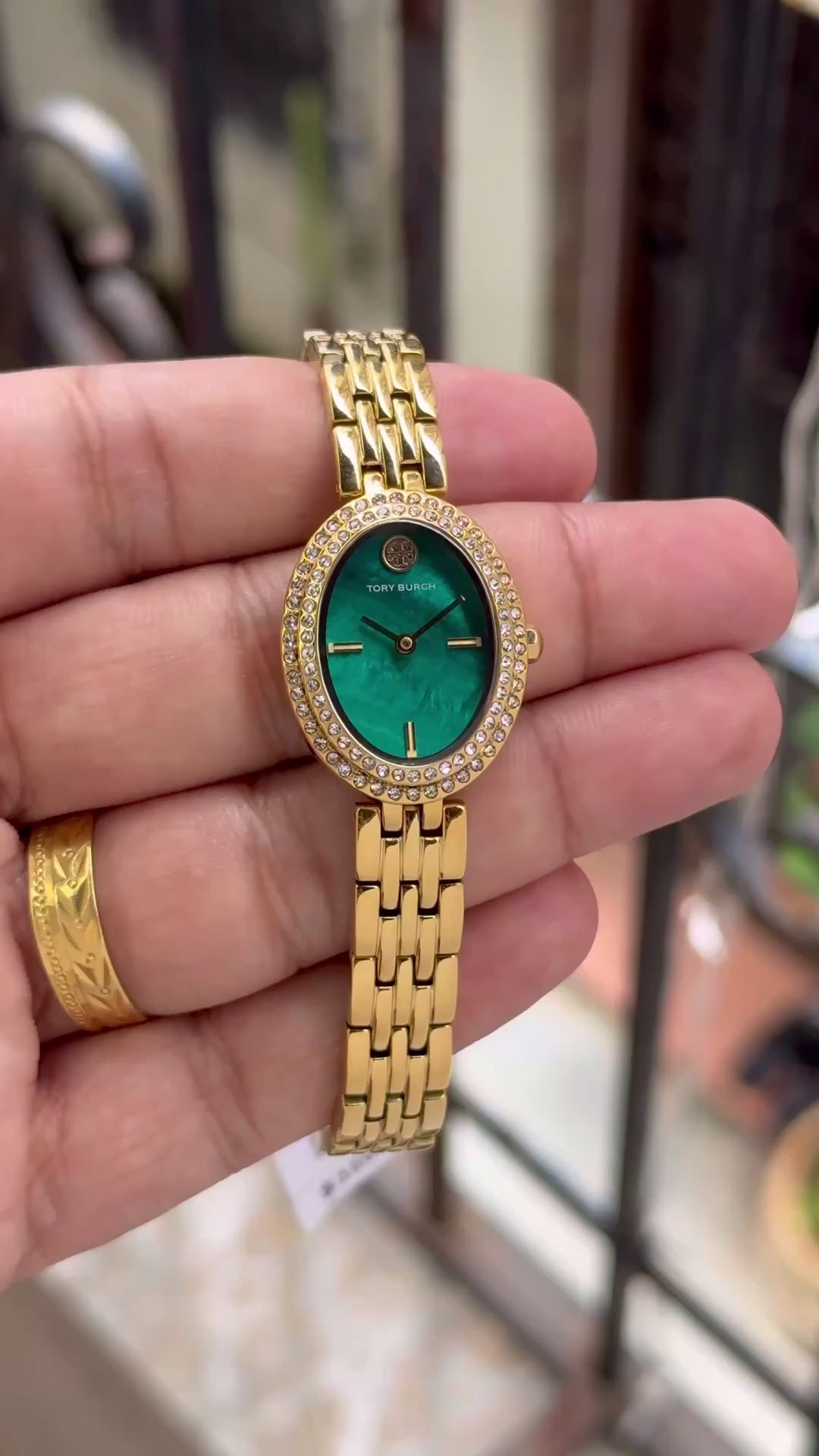 Tory Burch Oval Elegance