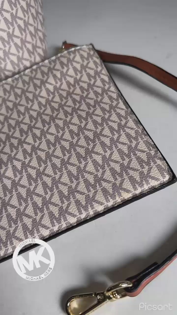 Michael Kors Jet Set Large Tote Bag