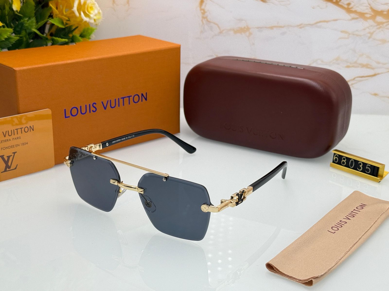 Louis Vuitton Unisex Shades