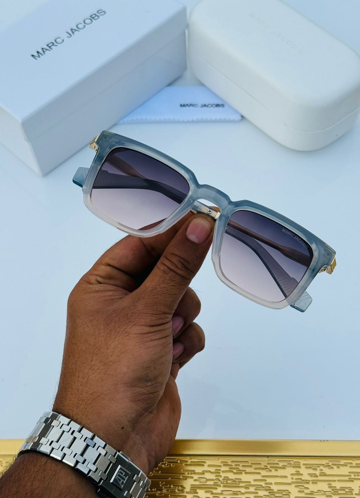 Marc Jacobs Unisex Shades