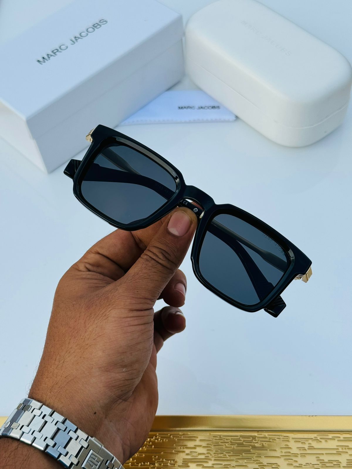 Marc Jacobs Unisex Shades