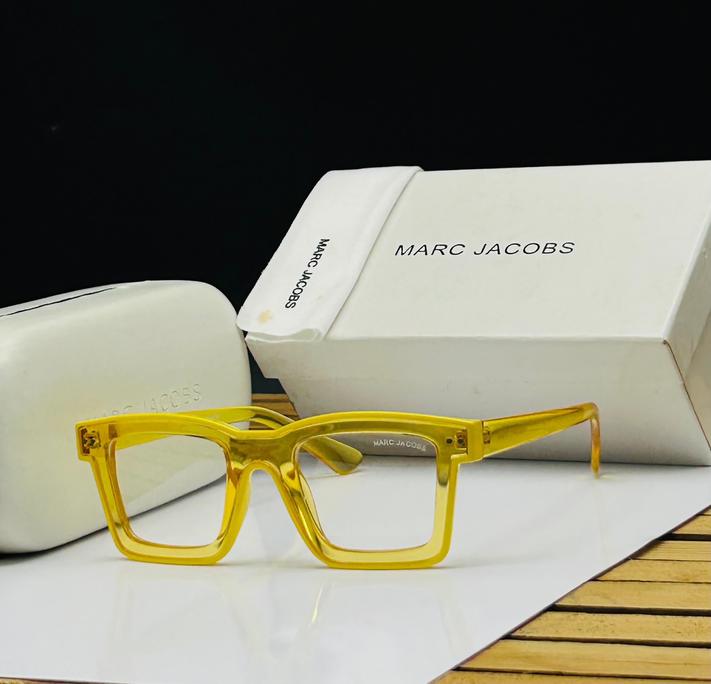 Marc Jacobs Uv Lens