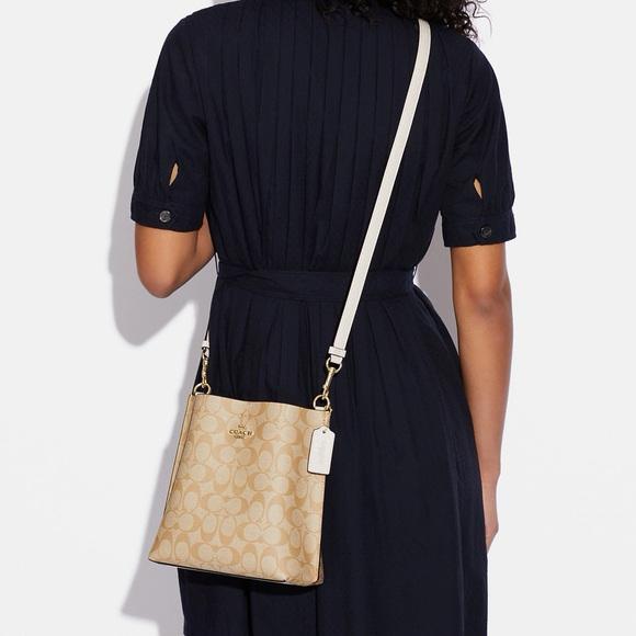 Coach Mollie Bucket Bag