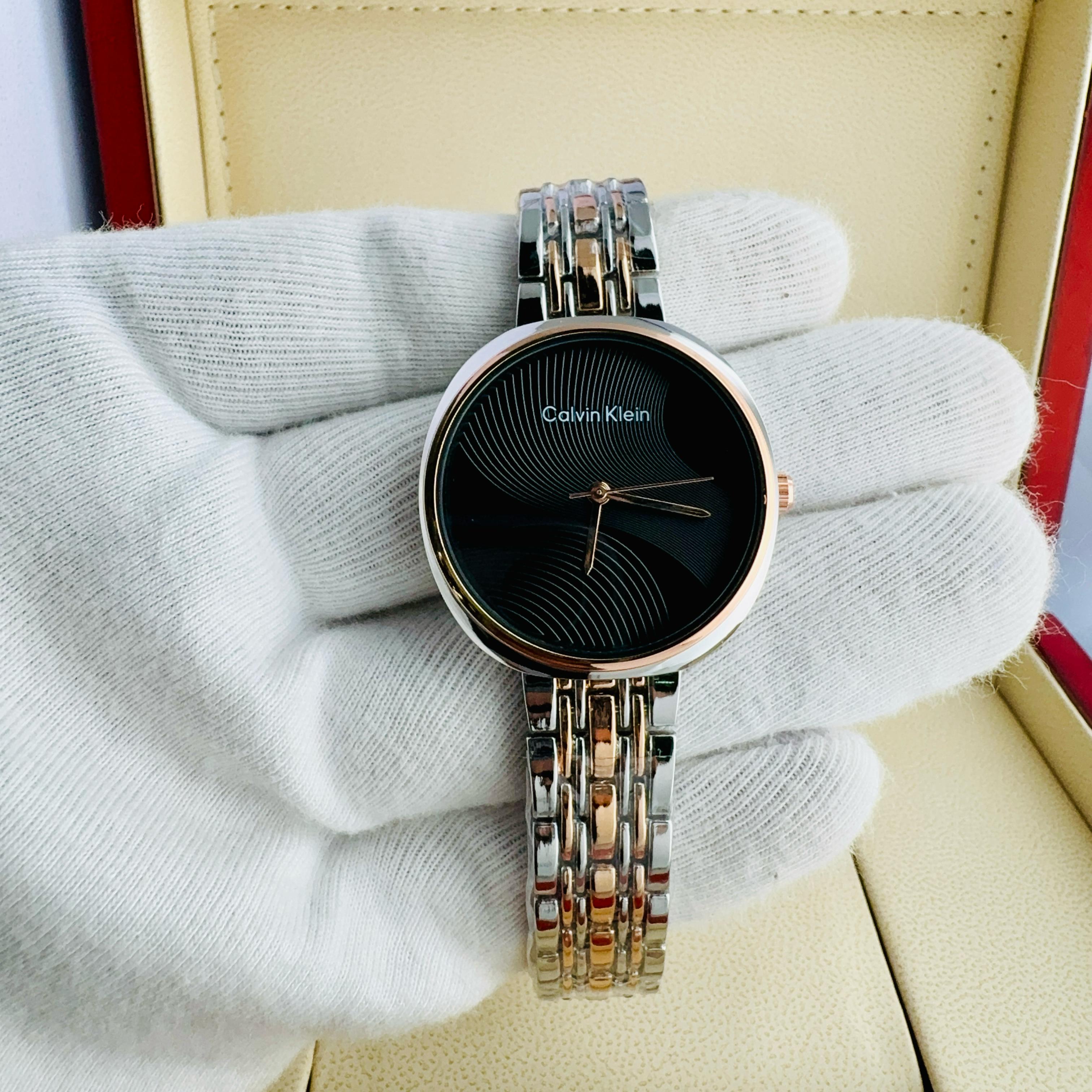 Calvin Klein Twisted Bezel Bracelet Edition