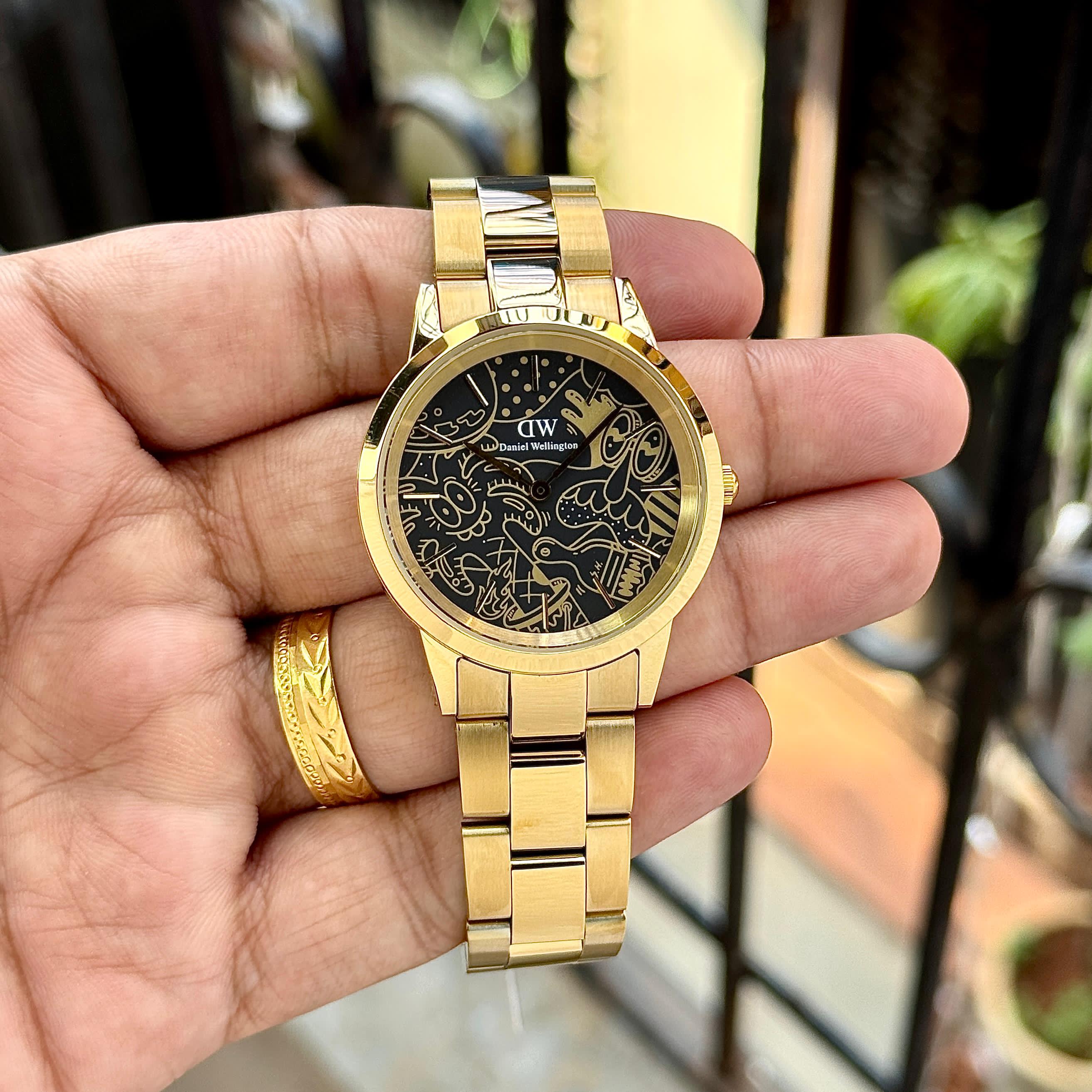 Daniel Wellington Iconic Link Dual Tone Gold