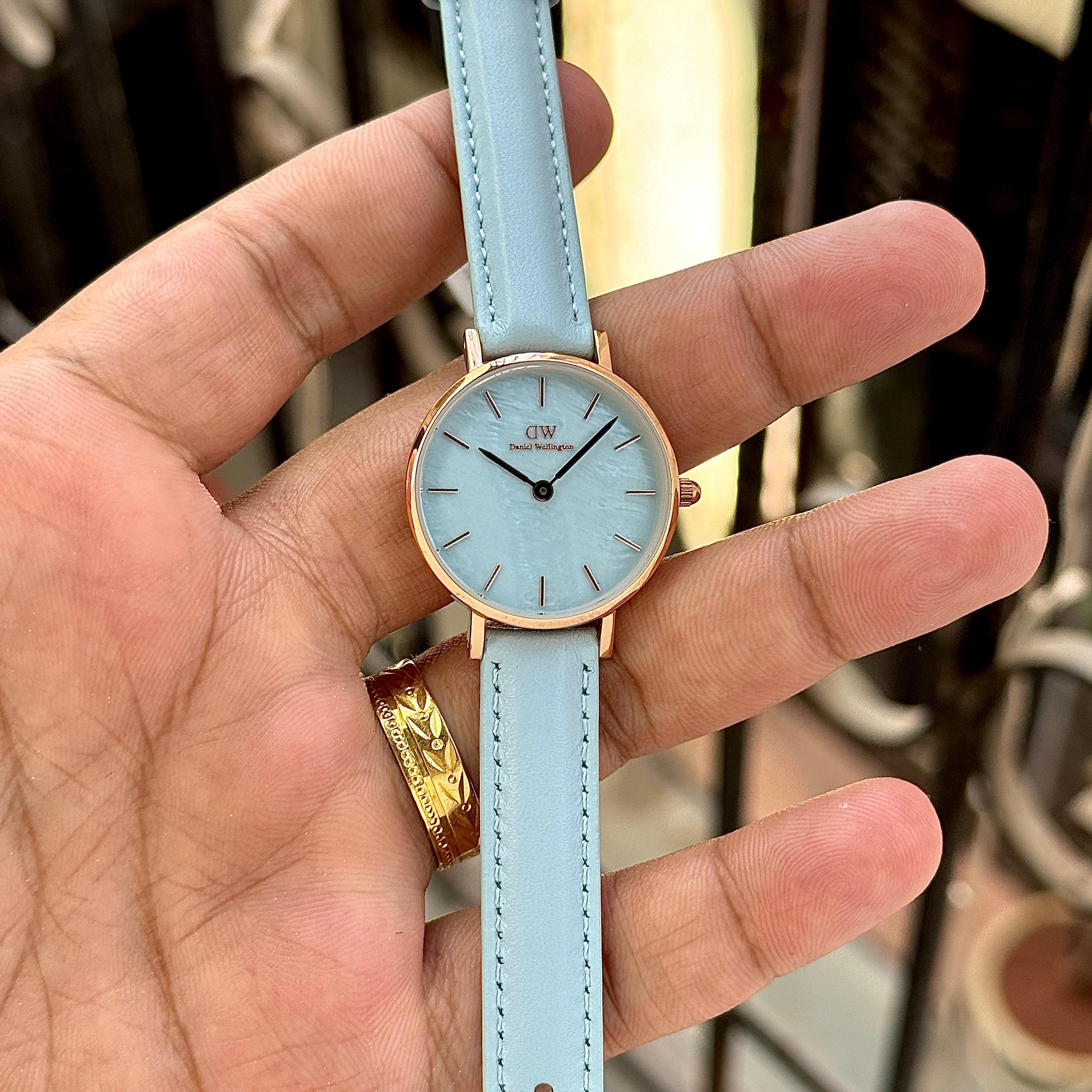 Daniel Wellington Petite Bluebell