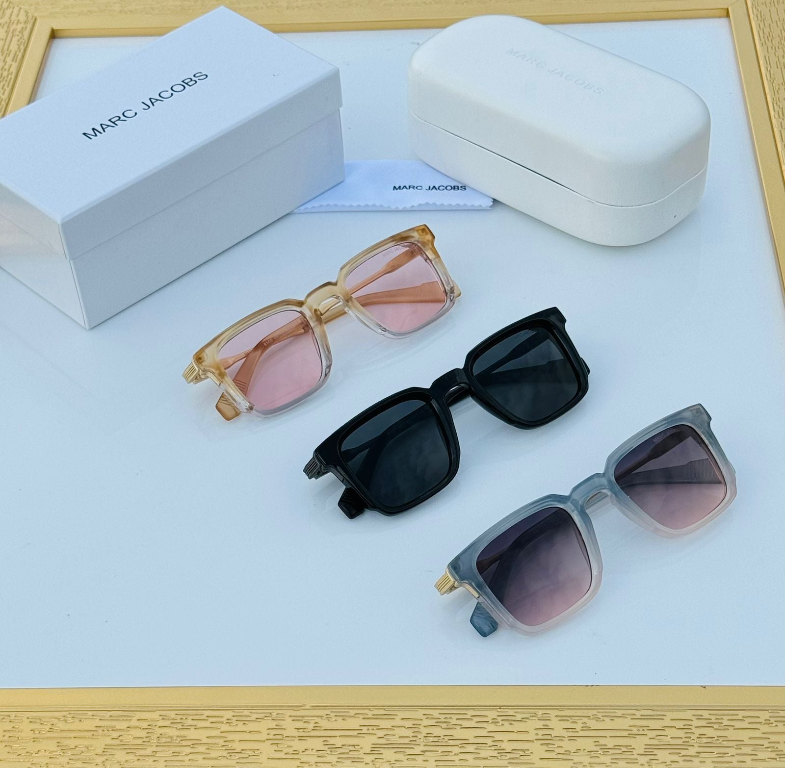 Marc Jacobs Unisex Shades