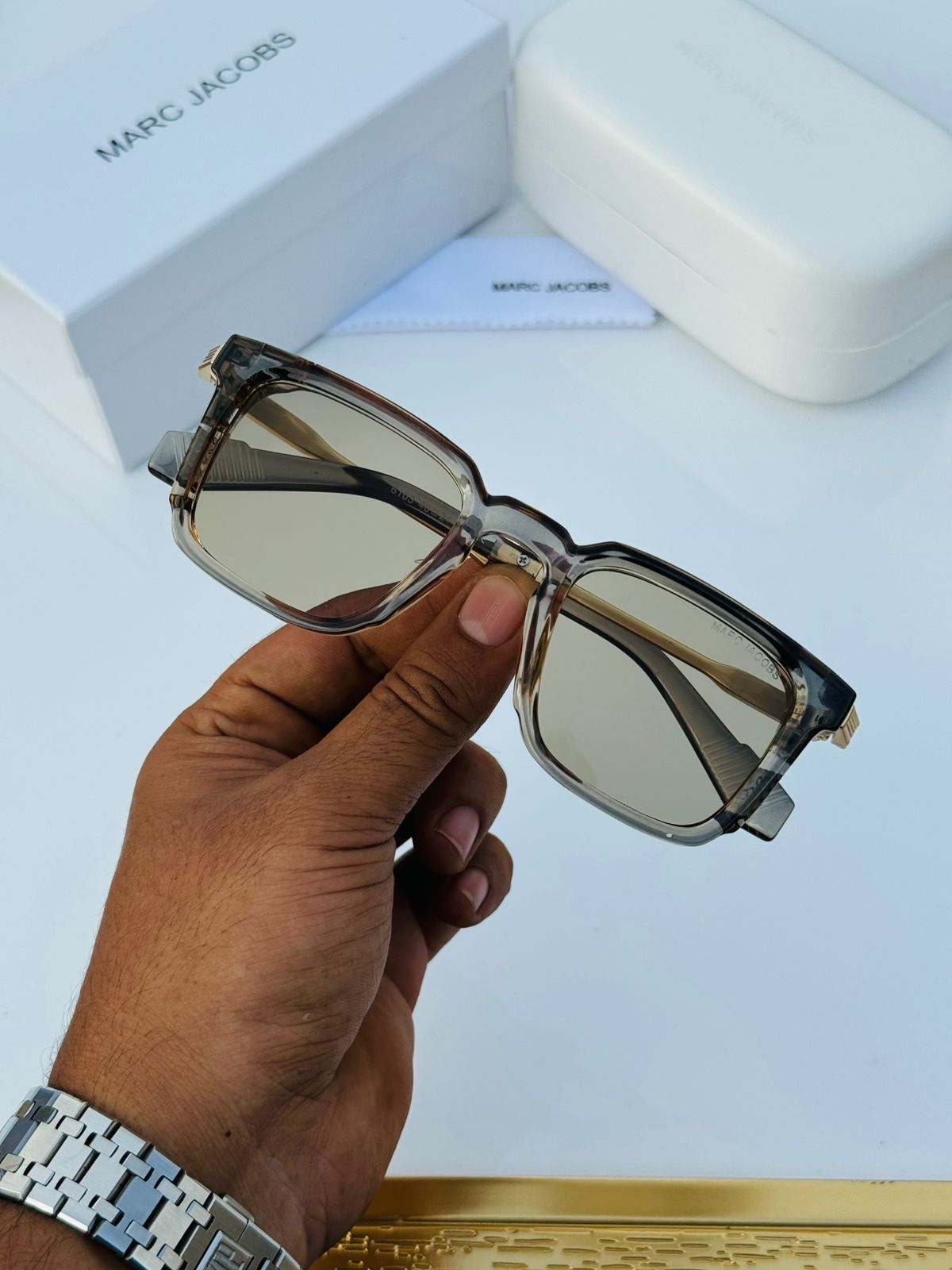 Marc Jacobs Unisex Shades