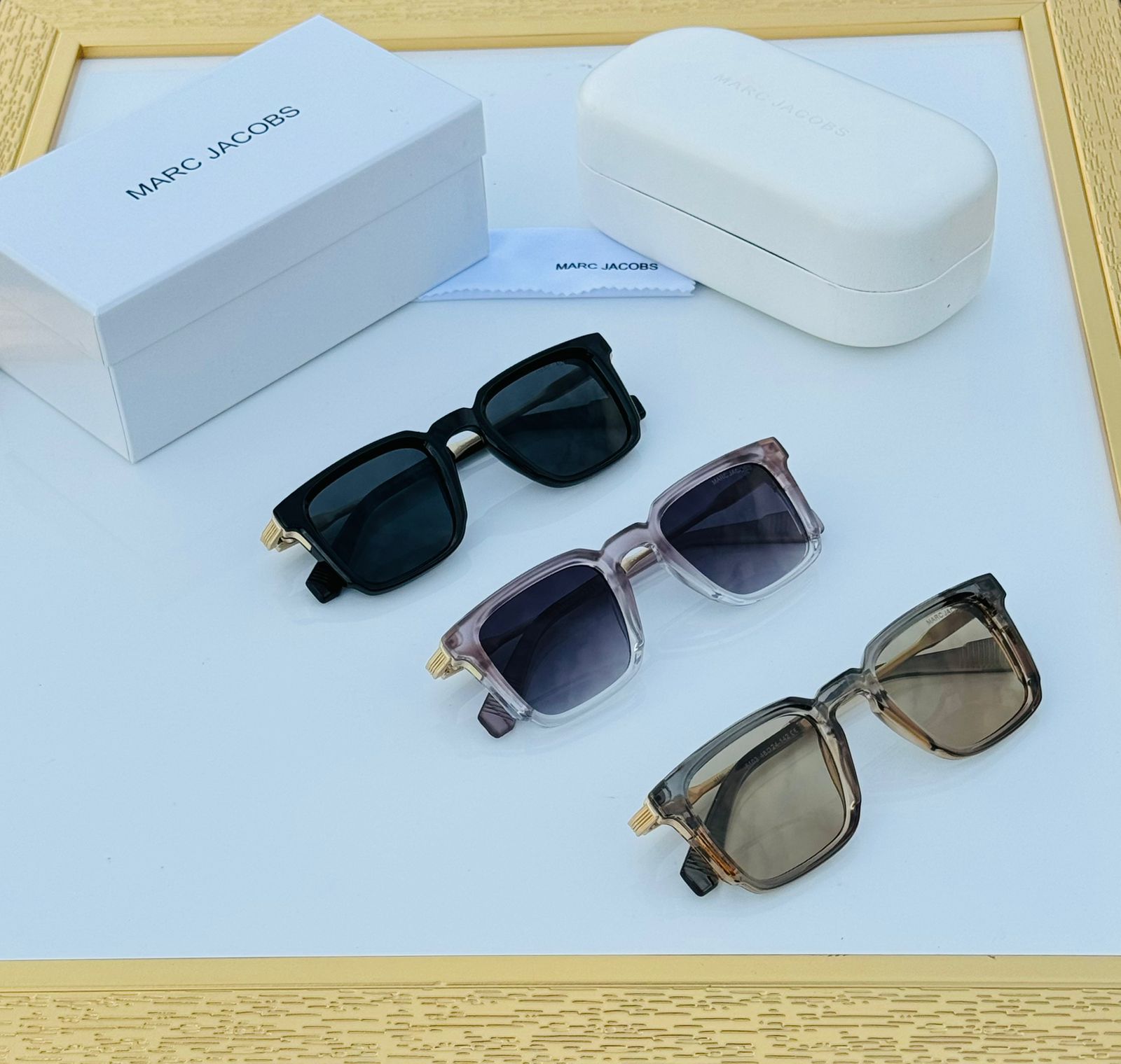 Marc Jacobs Unisex Shades